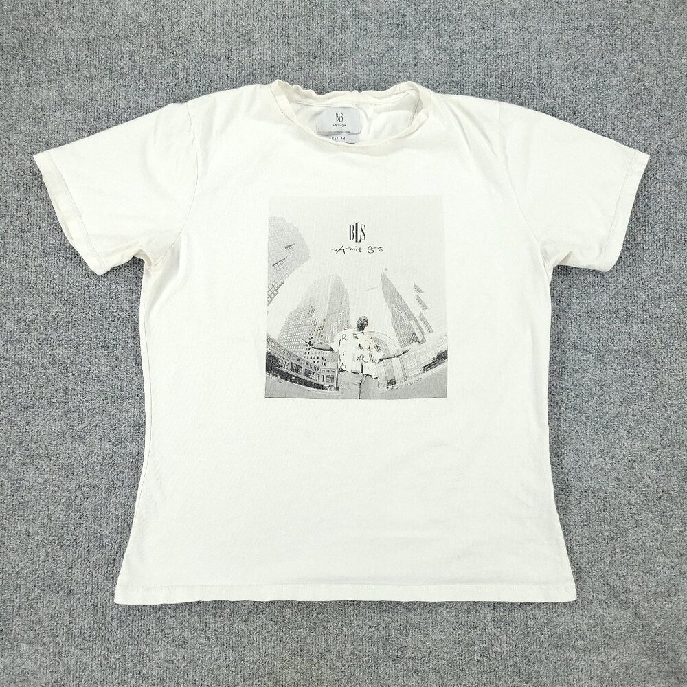BLS Shirt Women's Medium White Cityscape Graphic Tee Crew Neck Short Sleeve Top